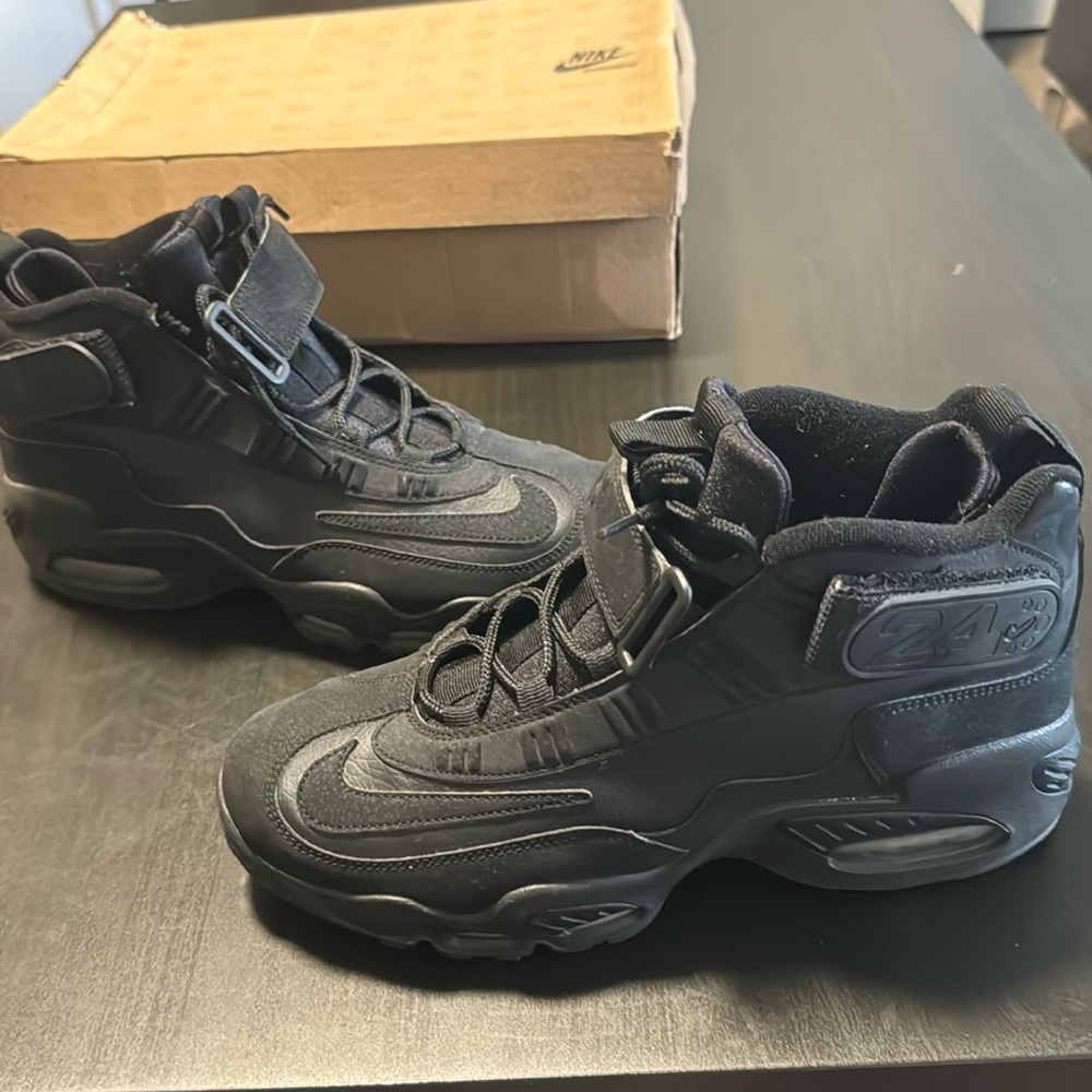 Nike Air Griffey Max 1 all black 2009 Men's Size 8.5